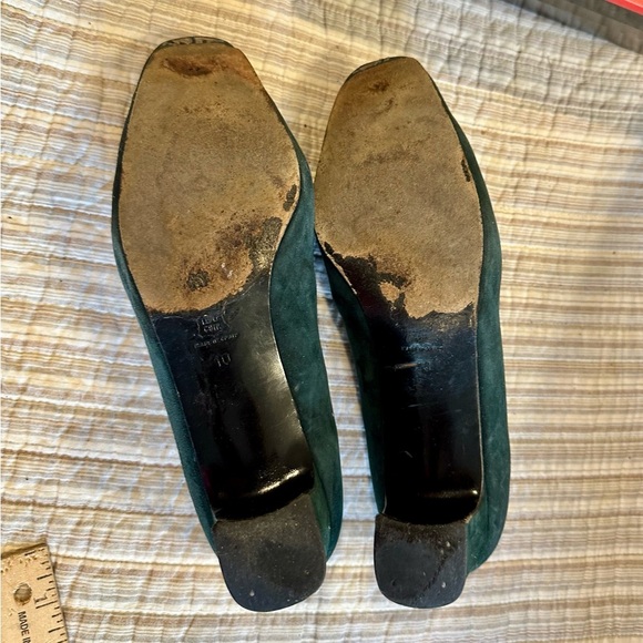 Vintage Proxy Green Suede Buckle Heels Made in Spain Size 10M Block Heel Shoes - Picture 7 of 11